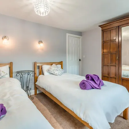 2 Ivy Terrace Holiday home *