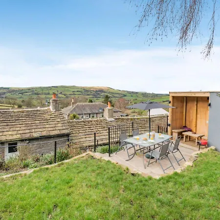 2 Ivy Terrace Holiday home *